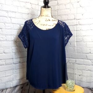 Blouse, navy blue, lace sleeves.